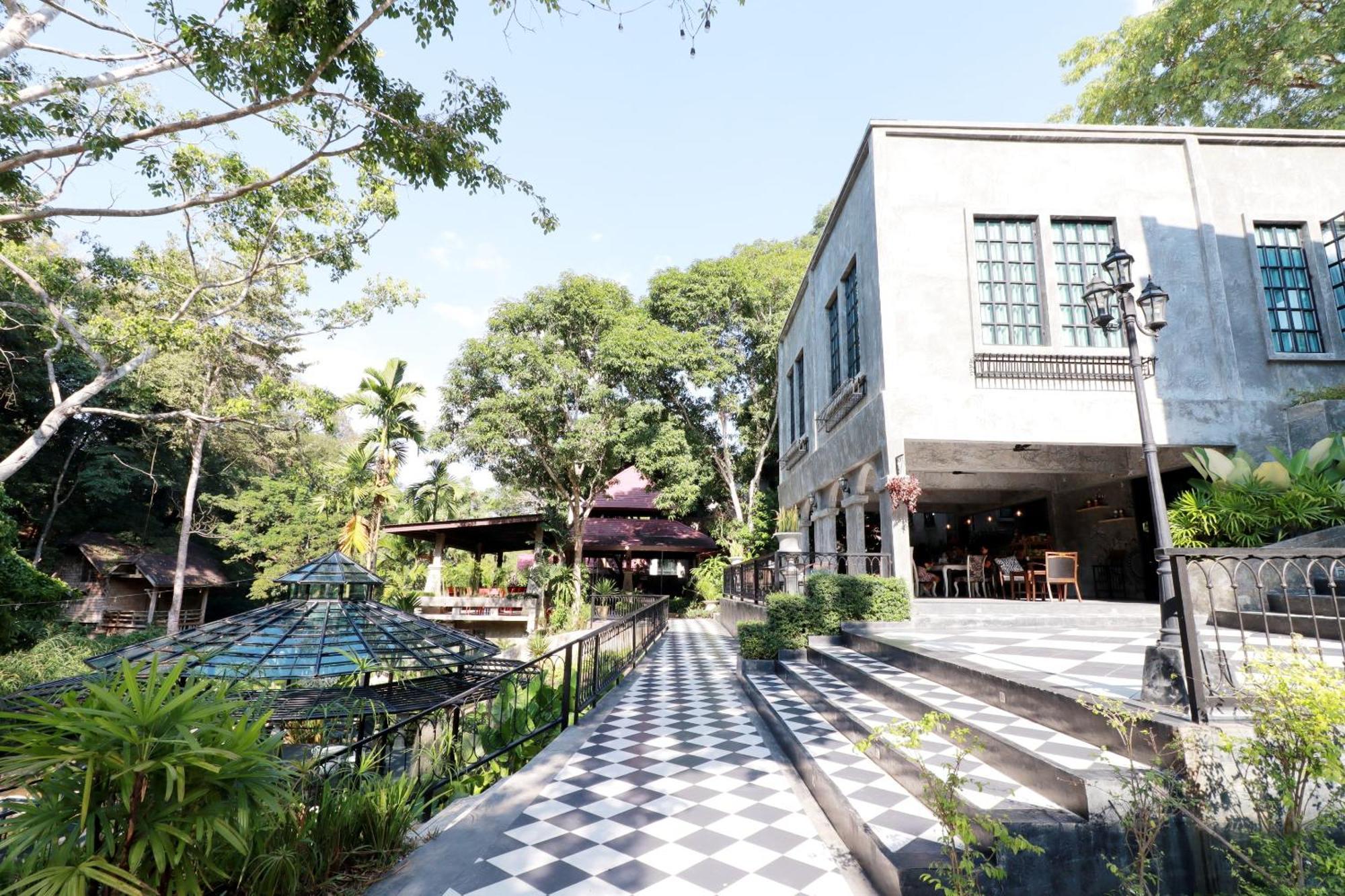 Capital O 464 At Nata Chiangmai Chic Jungle Hotel Mae Rim Exterior photo