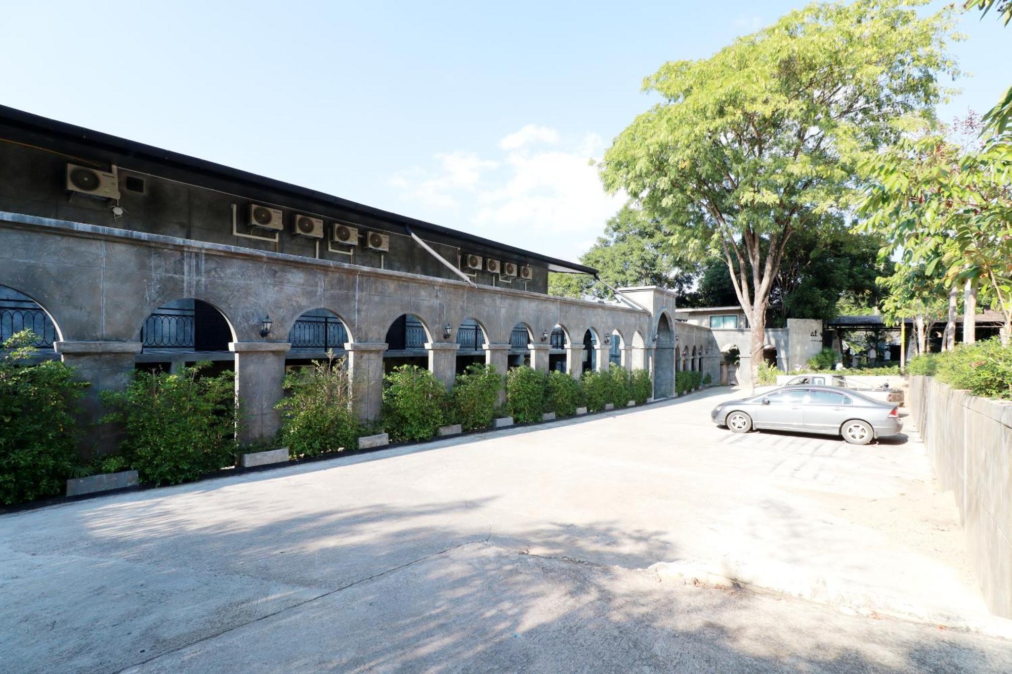 Capital O 464 At Nata Chiangmai Chic Jungle Hotel Mae Rim Exterior photo